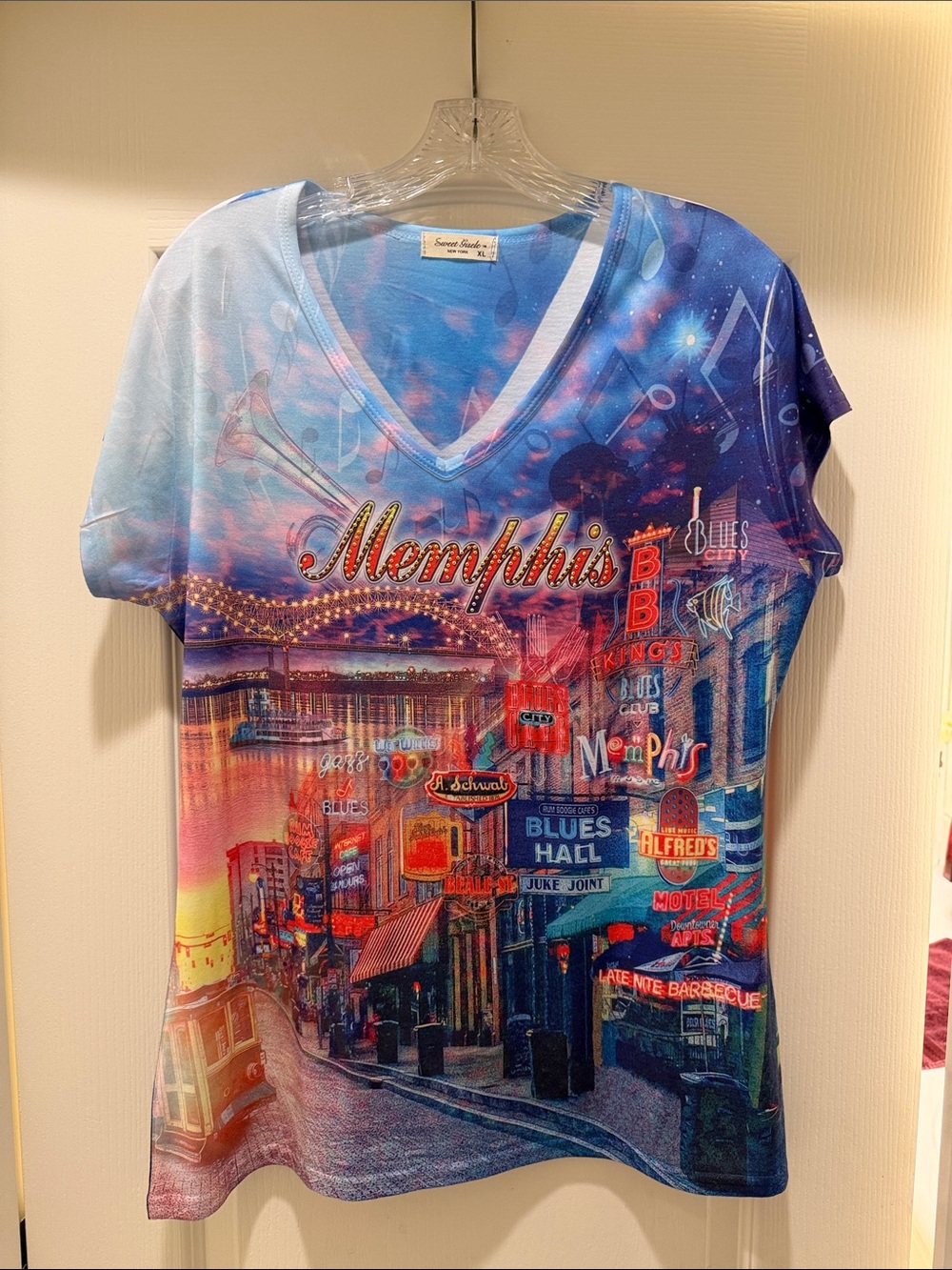 Memphis Graphic V-Neck Women’s Tee - Blue Multi